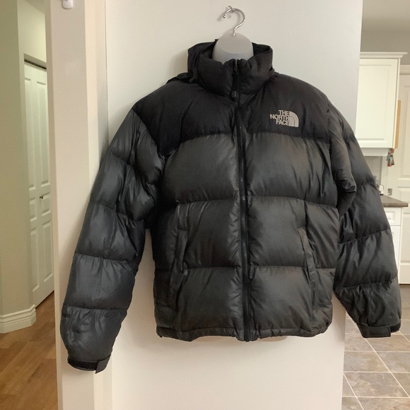 LIKE NEW Men’s The North Face 700 Down Jacket MEDIUM - Picture 1 of 15